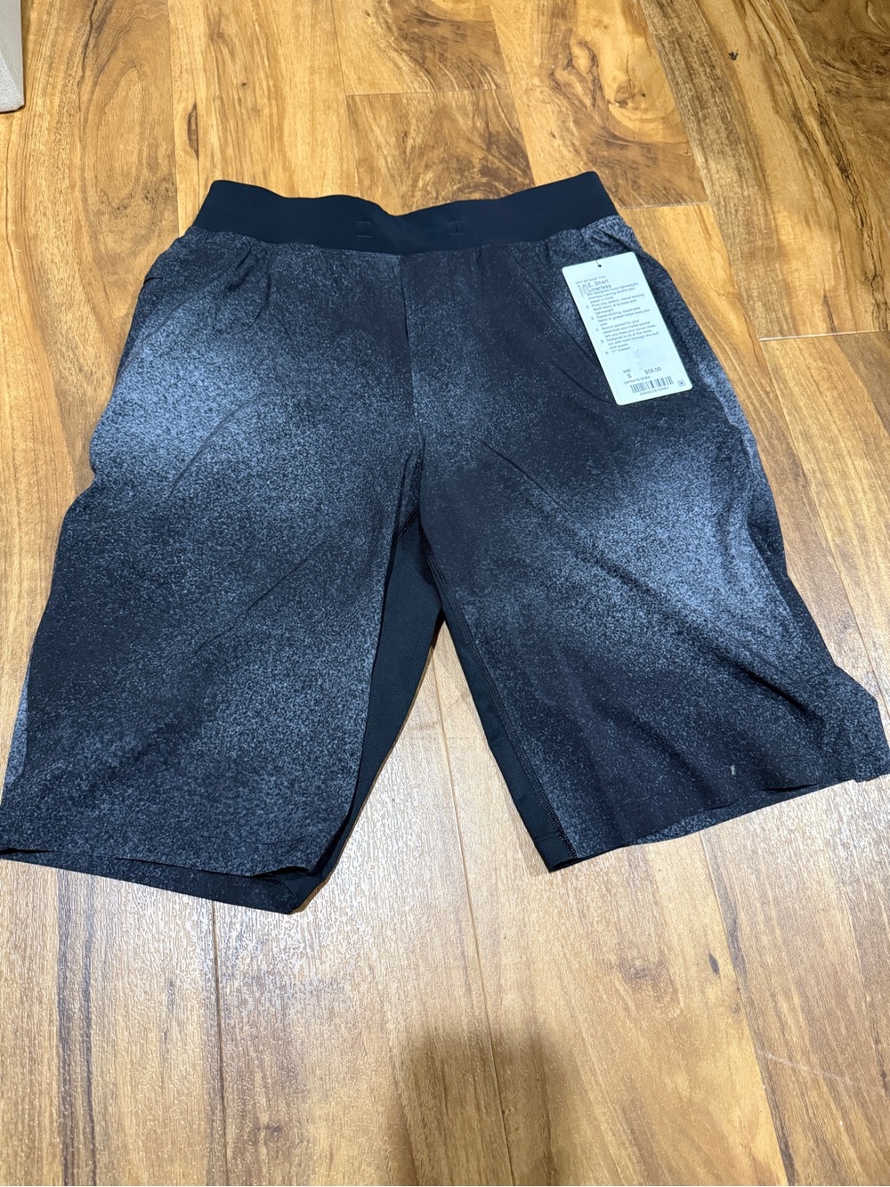 New Lululemon Men T.H.E. shorts size S